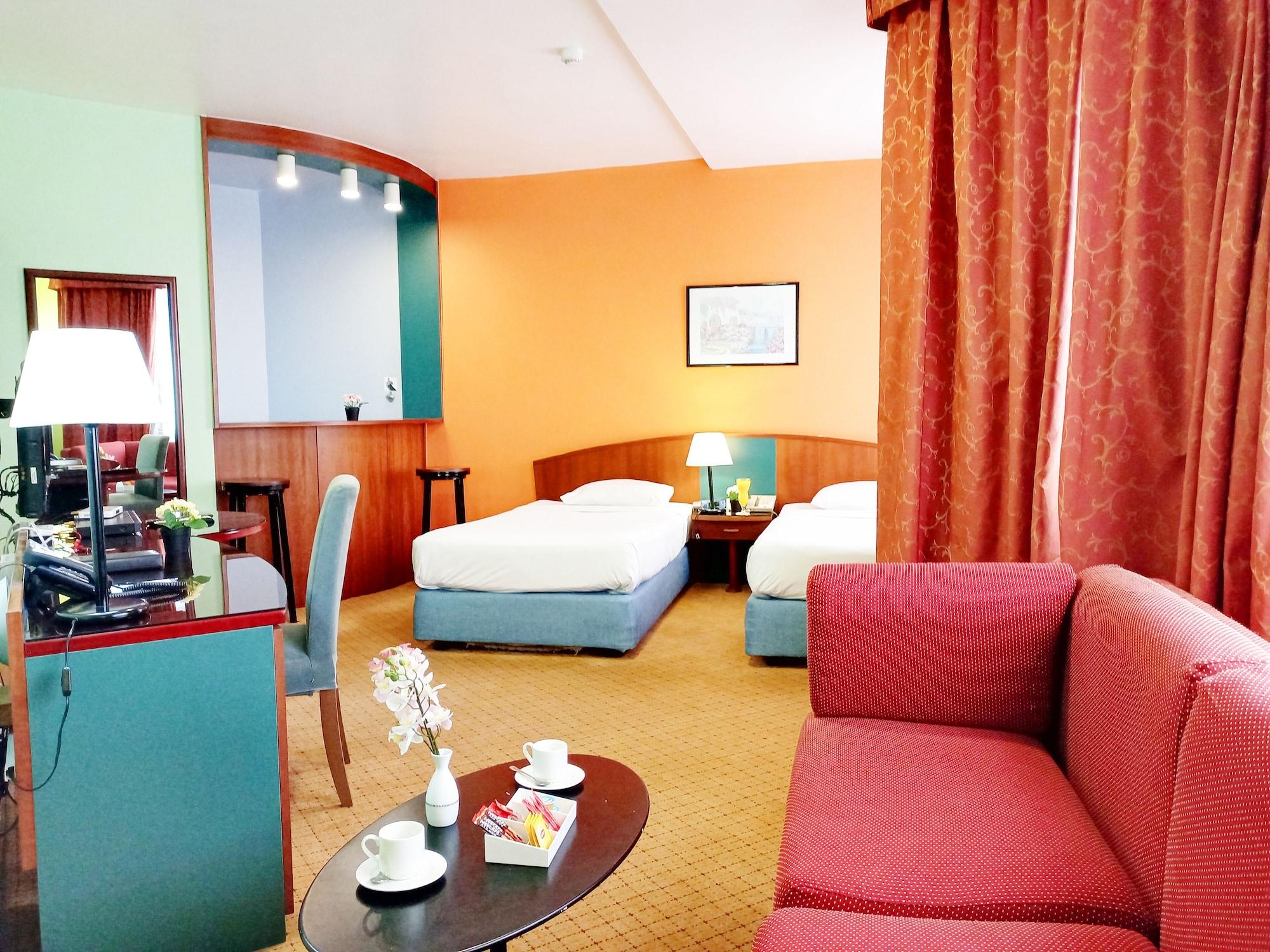 Al Diar Dana Hotel Abu Dhabi Exterior photo